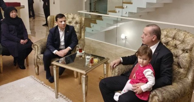 Cumhurbaşkanı Erdoğan&#039;dan burnu kırılan vekile ziyaret