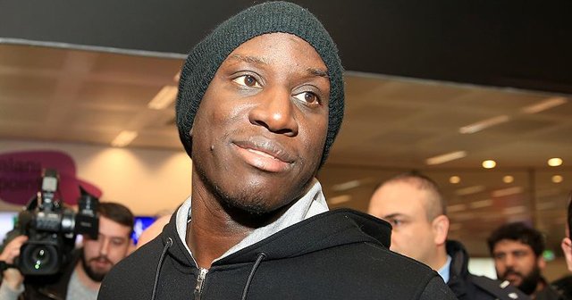 Demba Ba, Beşiktaş için İstanbul&#039;a geldi