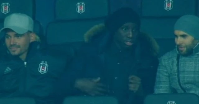 Demba Ba ve Ersan tribünde