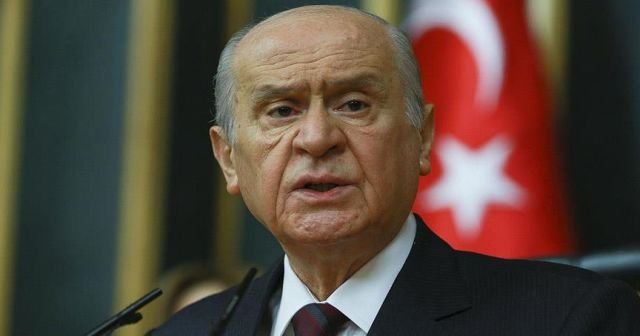 Devlet Bahçeli referandum için oyunun rengini açıkladı