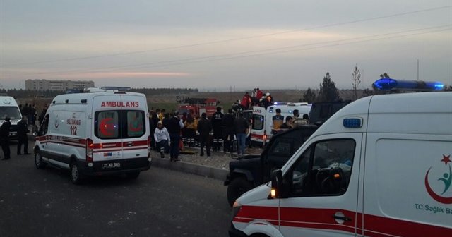 Diyarbakır&#039;da polise bombalı tuzak: 4 şehit 3 yaralı