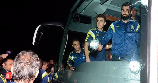 Fenerbahçe’ye saldırıya FETÖ’cü tim karartması