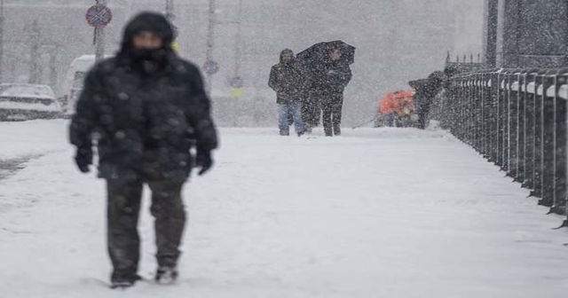 İstanbul'da bu bir rekor: Kar kalınlığı 110 santimetre