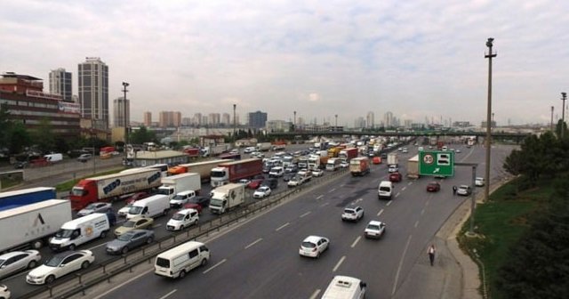 İstanbul&#039;da yarın bu yollar kapalı!