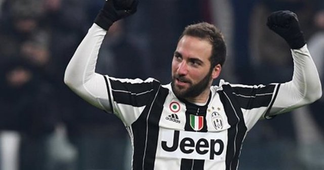 Juventus, sahasında Bologna&#039;yı 3-0 yendi