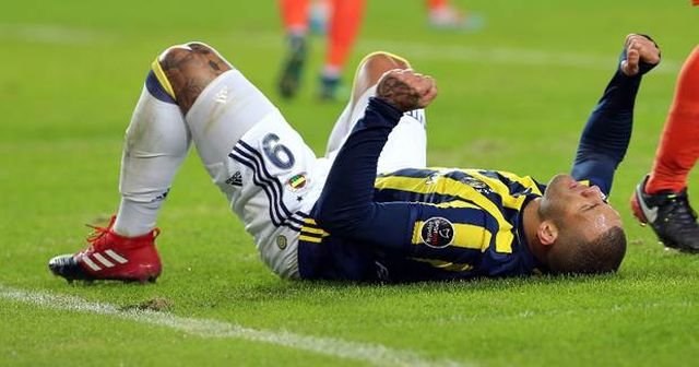 Kadıköy&#039;de Fenerbahçe&#039;ye ağır darbe