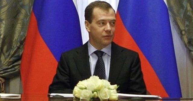 Medvedev yeniden genel başkan seçildi