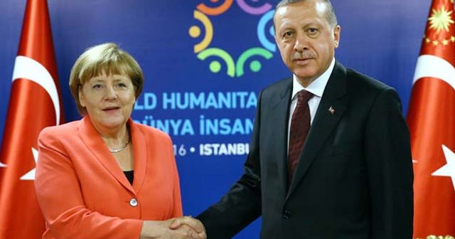 Merkel&#039;den flaş Türkiye kararı