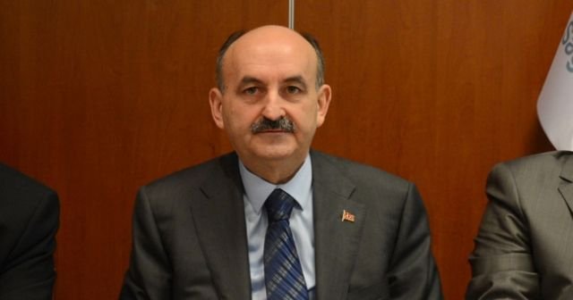 Müezzinoğlu&#039;ndan emeklilere promosyon açıklaması