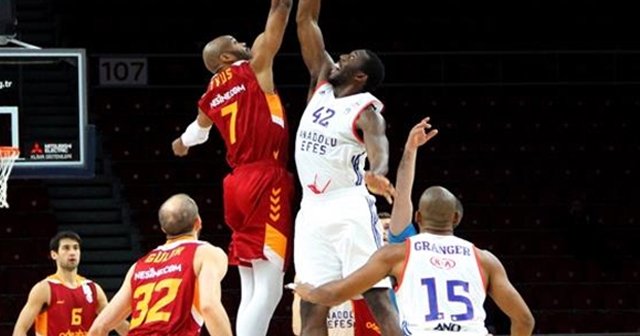 Nefes kesen derbi Anadolu Efes’in