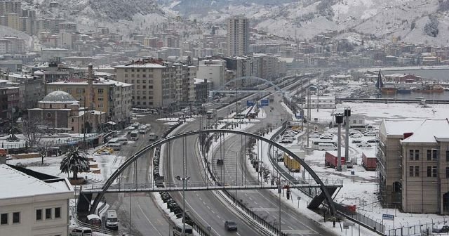 Olumsuz hava koşulları nedeniyle  engelli ve hamile kamu personeline idari izin