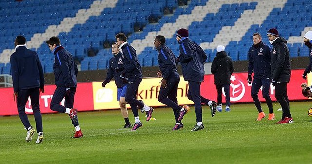 Trabzonspor yeni statta ilk antrenmanını yaptı