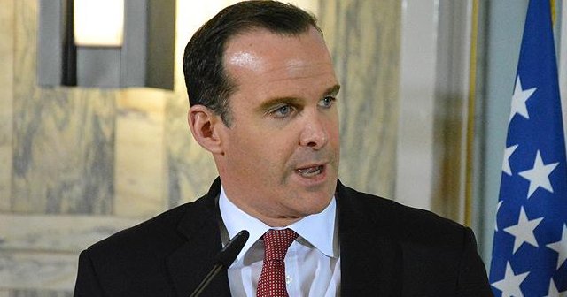 Trump McGurk&#039;ten göreve devam etmesini istedi