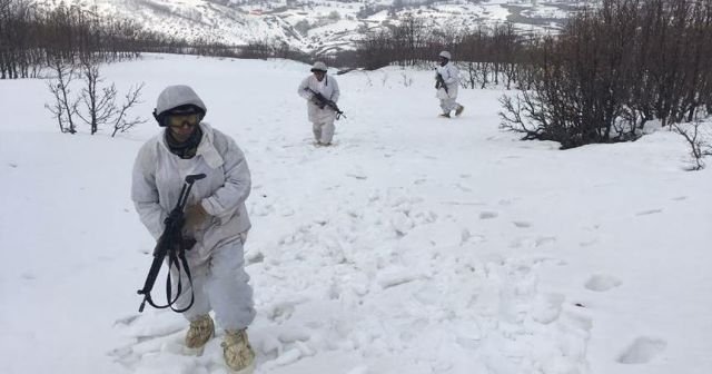 Tunceli&#039;de terör örgütlerinin &#039;kış üslenmesi&#039;ne ağır darbe