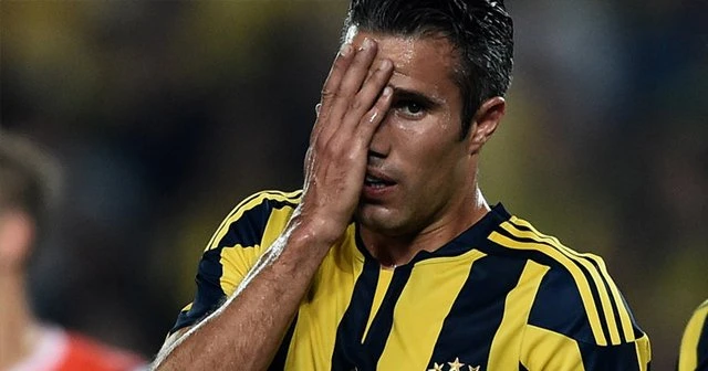 van Persie'yi yıkan haber