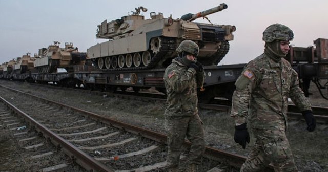 ABD tankları Karadeniz kıyısındaki üstte