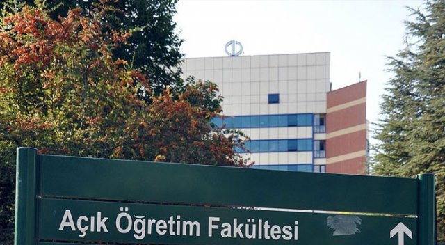 Açıköğretimde yabancı dilde eğitim başlıyor