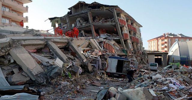 Başkan Akgün: &#039;İstanbul depremi kapıda&#039;