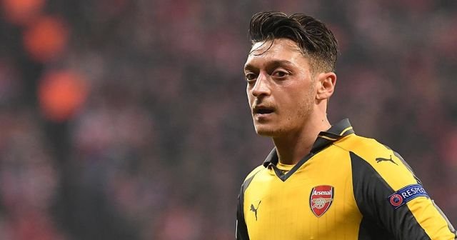 Çin&#039;de Mesut Özil sevgisi