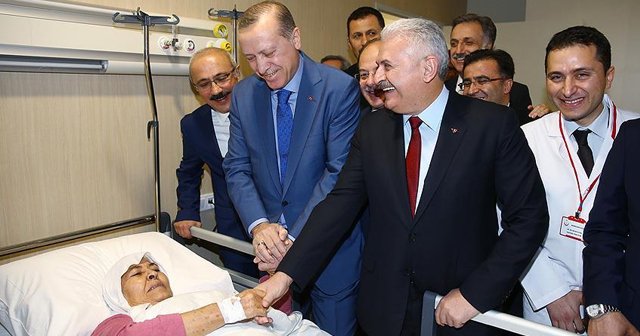 Cumhurbaşkanı Erdoğan, hastaları ziyaret etti