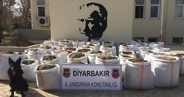 Diyarbakır&#039;da 1 ton 787 kilo esrar ele geçirildi