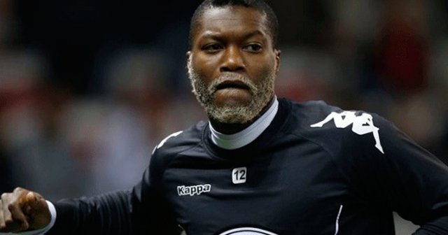 Djibril Cisse futbolu bıraktı!