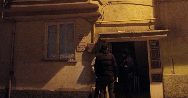 Elazığ’da polis yaralı kadını alevlerin içinden kurtardı