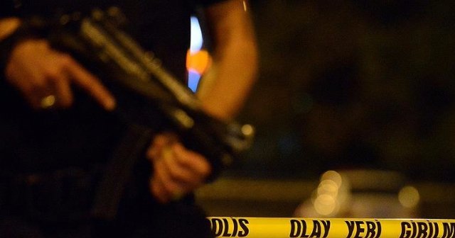 Esenyurt&#039;ta polise silahlı saldırı