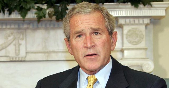 Eski Başkan Bush, Trump&#039;ı eleştirdi