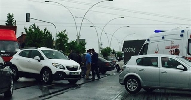 Eskişehir&#039;de zincirleme trafik kazası: 5 yaralı