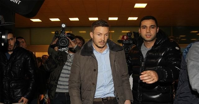 Galatasaray&#039;da büyük şok! Florya&#039;yı terk etti