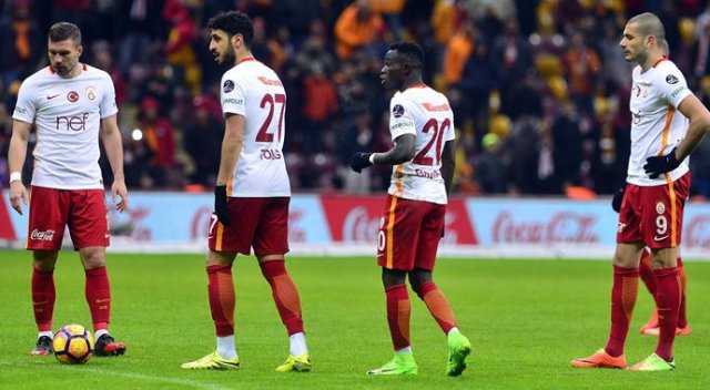 Galatasaray Kayserispor karşısında fırsat tepti