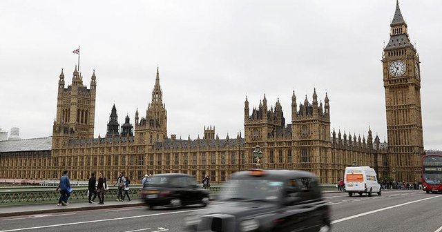 İngiliz hükümeti Brexit raporunu yarın sunacak