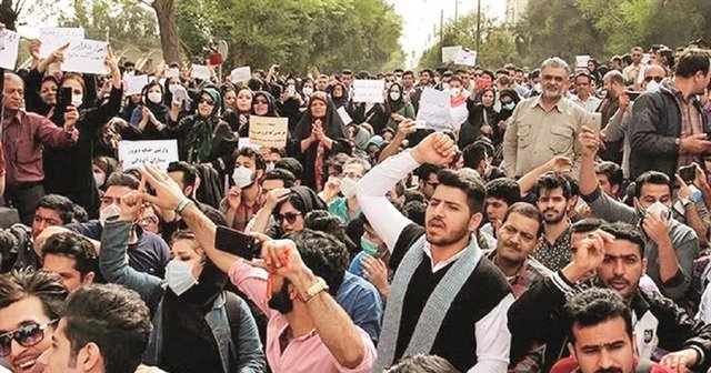 İran&#039;da gösteriler yedinci gününü doldurdu, durdurulamıyor
