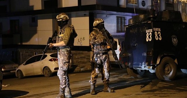 İstanbul Sultangazi'de terör operasyonu