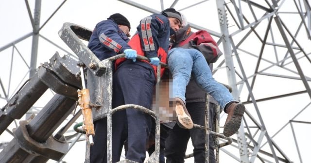 Kayıp adamın cesedi elektrik direğinde bulundu