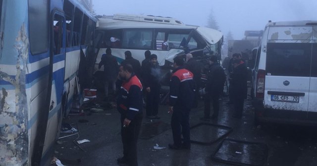 Konya&#039;da zincirleme trafik kazası, tam 40 araç birbirine girdi