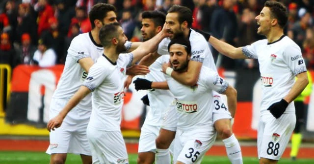 Manisaspor, Es-Es&#039;e gol yağdırdı