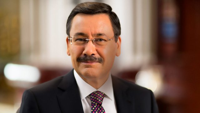 Melih Gökçek zaferini ilan etti!