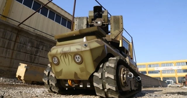 Mini tank 'ANKEBOT' kışla yolu gözlüyor