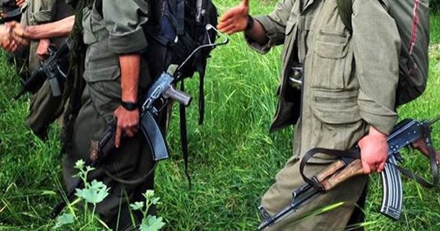 PKK&#039;lı 5 terörist teslim oldu
