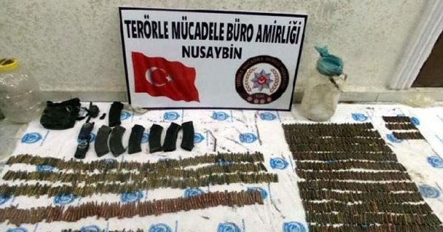 PKK&#039;nın mezarlıktaki cephaneliği ele geçti