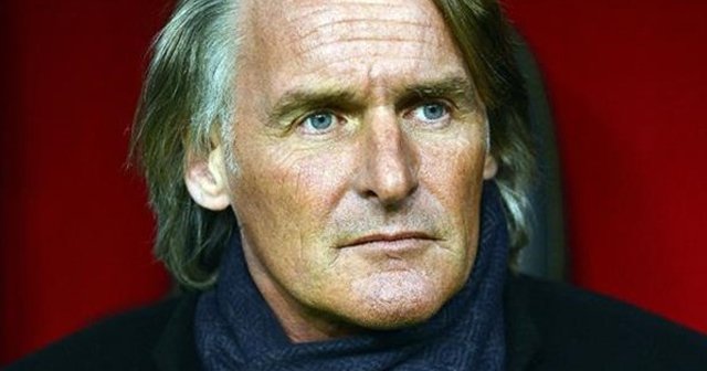 Riekerink taraftarların &#039;istifa&#039; çağrısına yanıt verdi