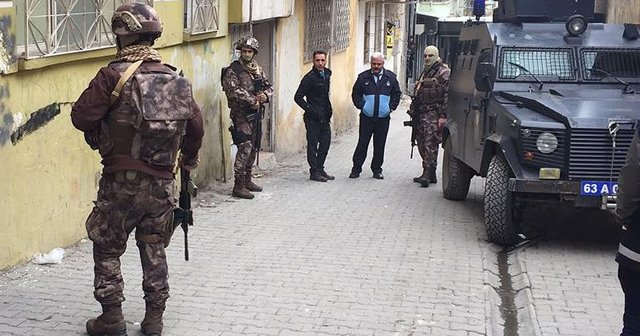 Şanlıurfa&#039;da terör operasyonu: 28 gözaltı