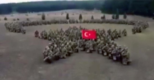 Şehit üsteğmenin birliğinden anlamlı video