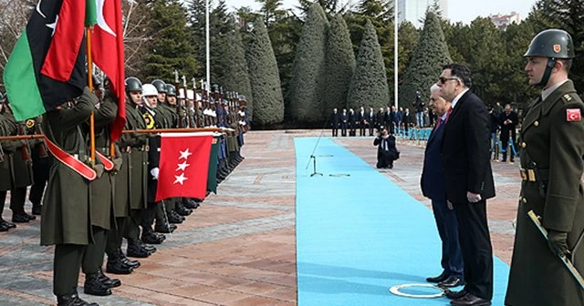 Serrac Çankaya Köşkü&#039;nde resmi törenle karşıladı