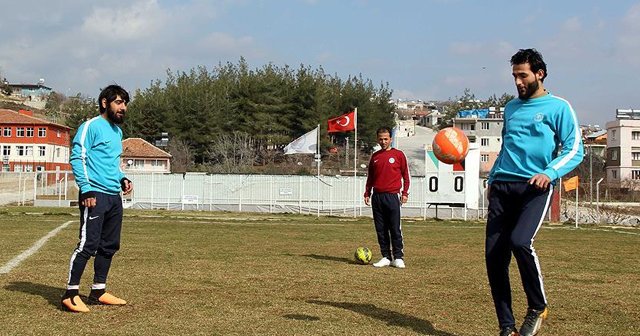 Sığınmacı futbolcular lisans istiyor