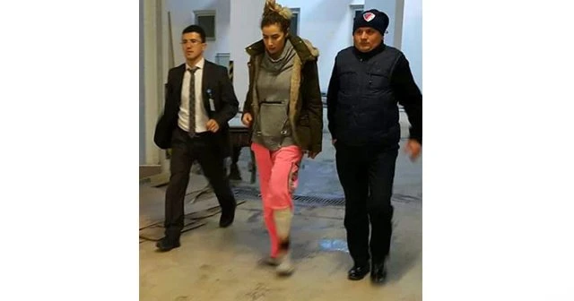 Sıla kaza geçirdi