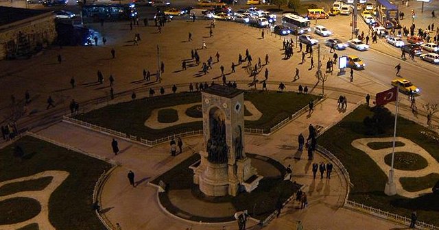 Taksim&#039;de cami yapımına onay