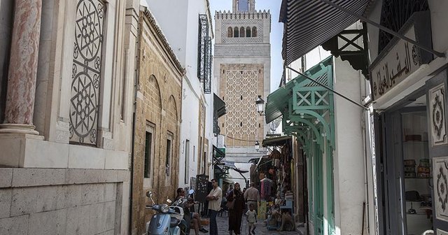 Tunus&#039;ta olağanüstü hal üç ay daha uzatıldı